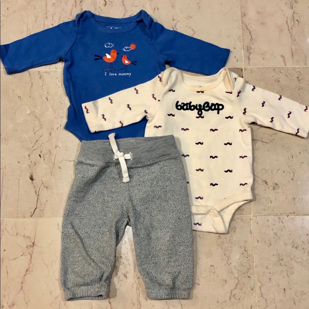 BabyGap 0-3 Month Set